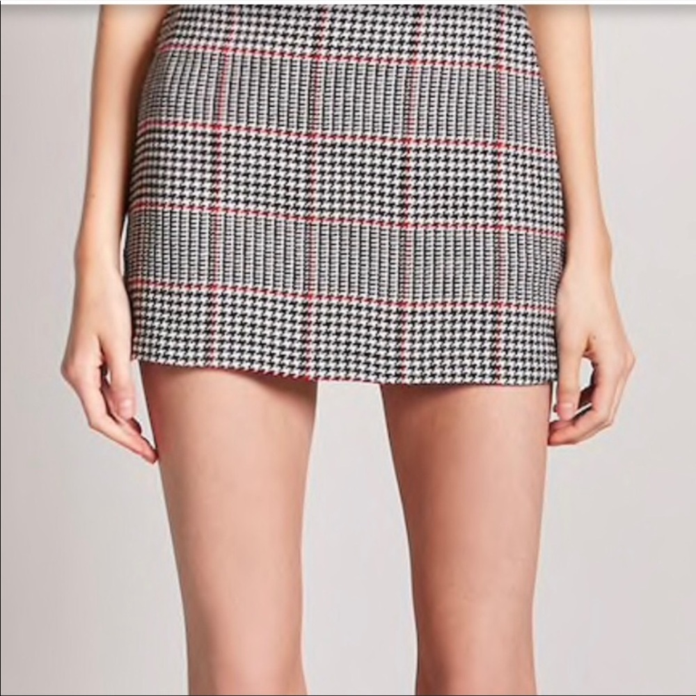 Forever 21 houndstooth print skirt - 28